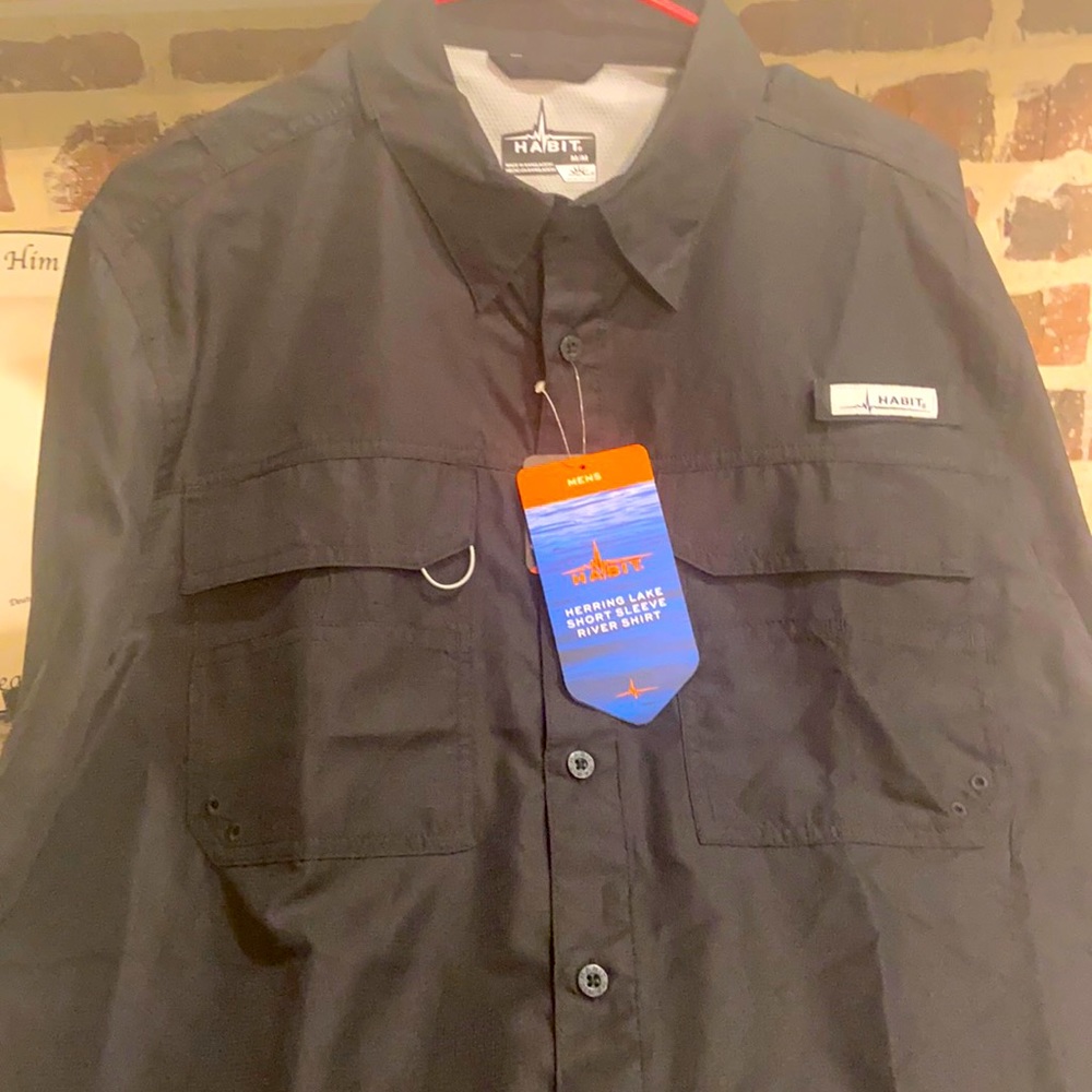 NWT Habit Fishing Shirt Short Sleeve Medium
